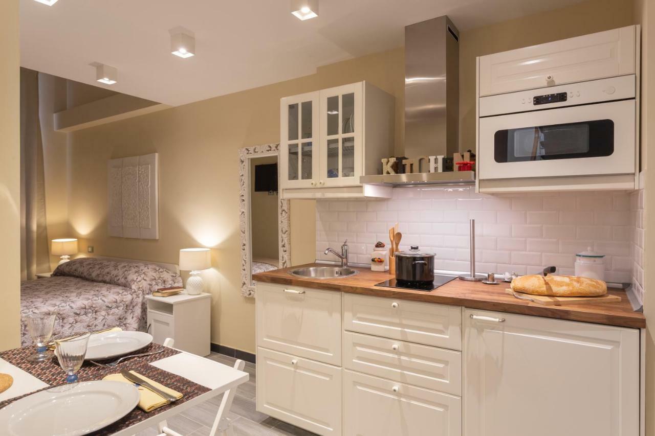 Le Stanze Di Carla! Con Cucina E Bagno Privato Hotel ฟลอเรนซ์ ภายนอก รูปภาพ